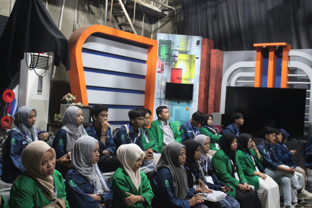 Foto Peserta Company Visit di Studio 2